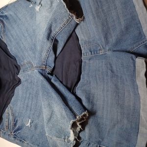 Time and Tru maternity short large 12-14 2 pairs blue tummy frayed denim
